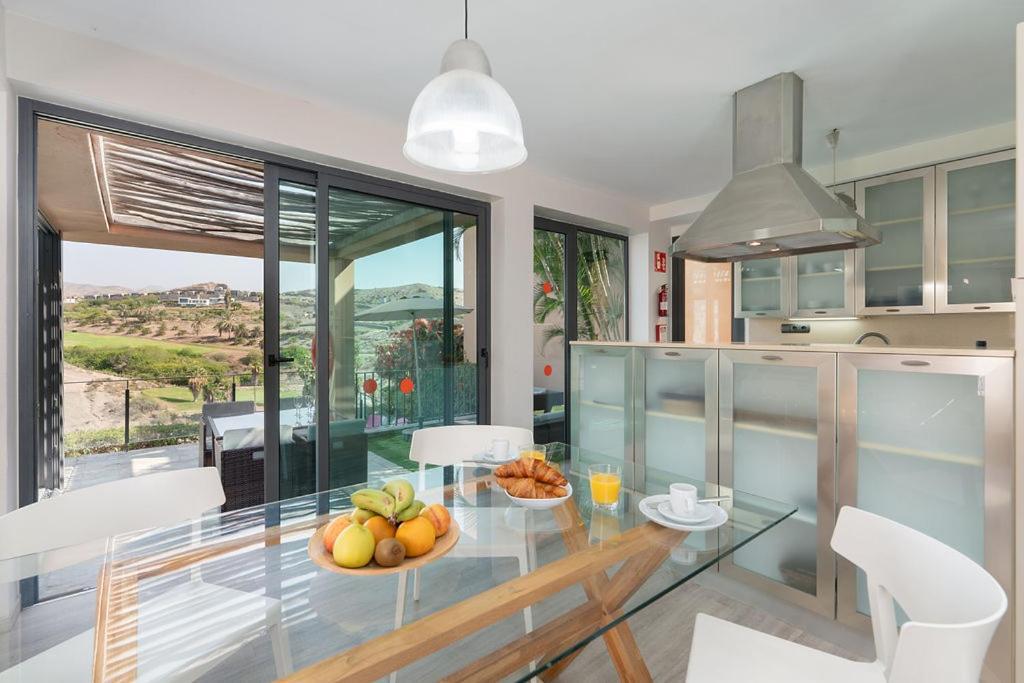 Villa Mit Pool Los Lagos 16 Salobre  Exteriör bild